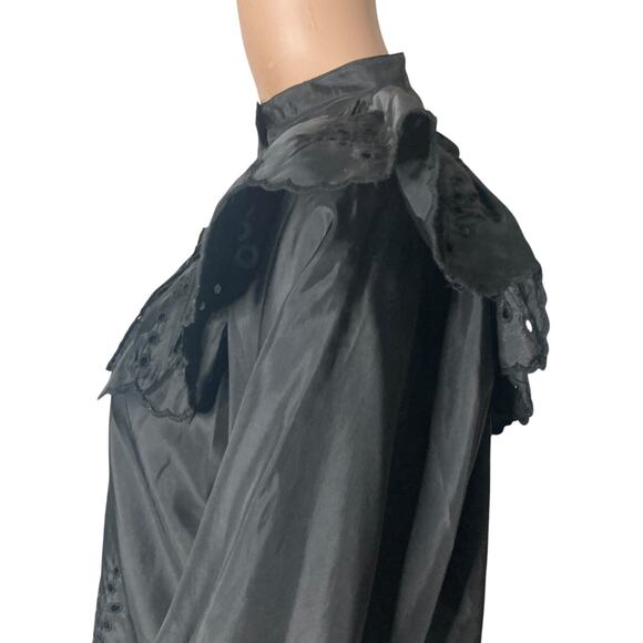 Topshop Eyelet Blouse Womens Size 4 Black Button Front - Picture 11 of 16